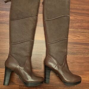 UGG Brown Heeled Boots with Sturdy Heel